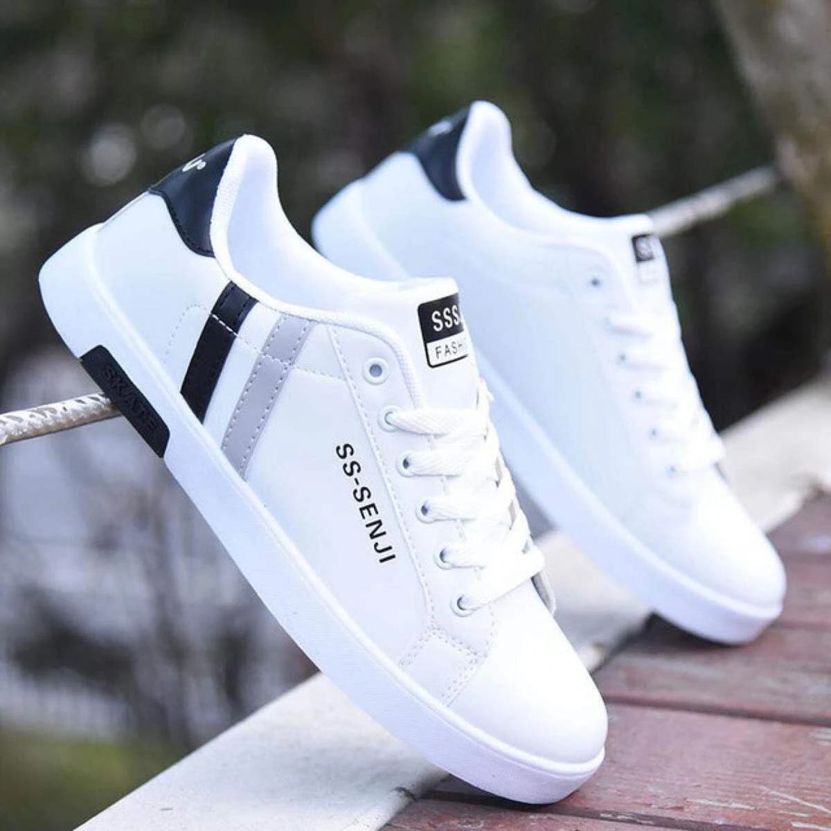 Sneakers For Men Shoes Running Flyknit Lightweight Casual Sports Shoes Breathable Mesh Lace Up Fashion Sneakers Rubber Sole White